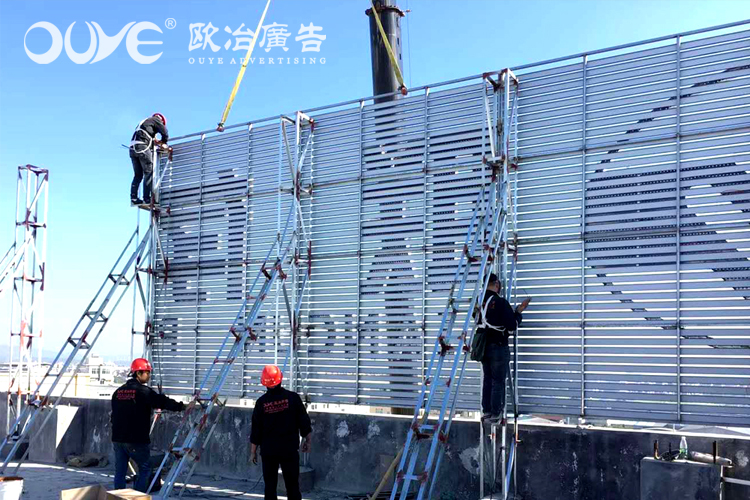 城市夜景新亮點(diǎn)：發(fā)光字招牌技術(shù)革新引領(lǐng)行業(yè)新風(fēng)尚